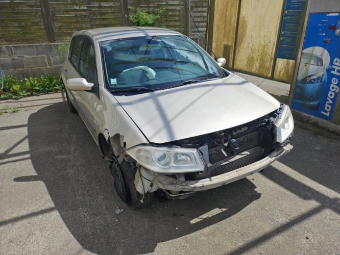 Image Pare choc arriere - RENAULT MEGANE 2