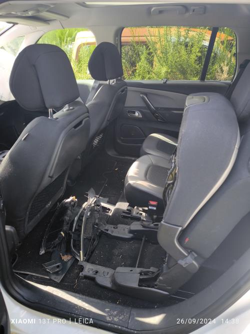Image Trappe d'essence - CITROEN C4 GRAND PICASSO 2