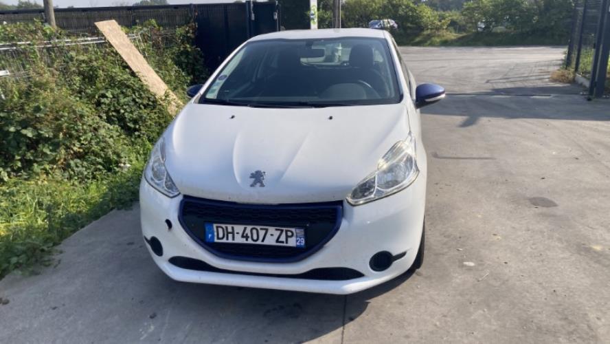 Image Interrupteur de leve vitre avant gauche - PEUGEOT 208 1