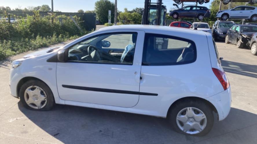 Image Feu arriere secondaire gauche (feux) - RENAULT TWINGO 2