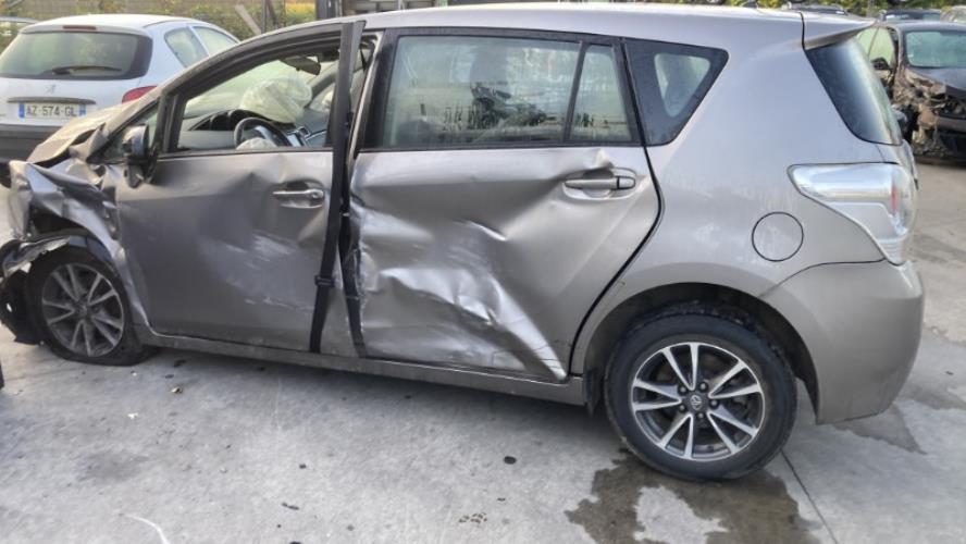 Image Bloc ABS (freins anti-blocage) - TOYOTA VERSO