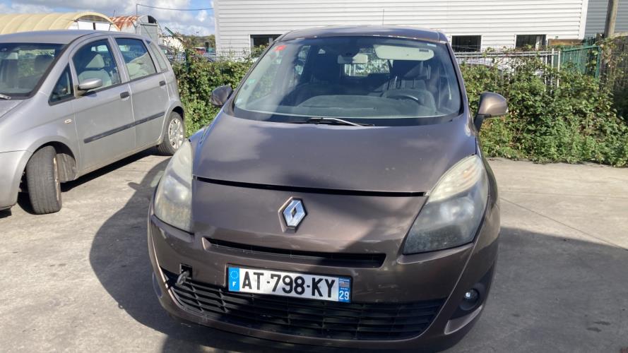 Image Capot - RENAULT GRAND SCENIC 3