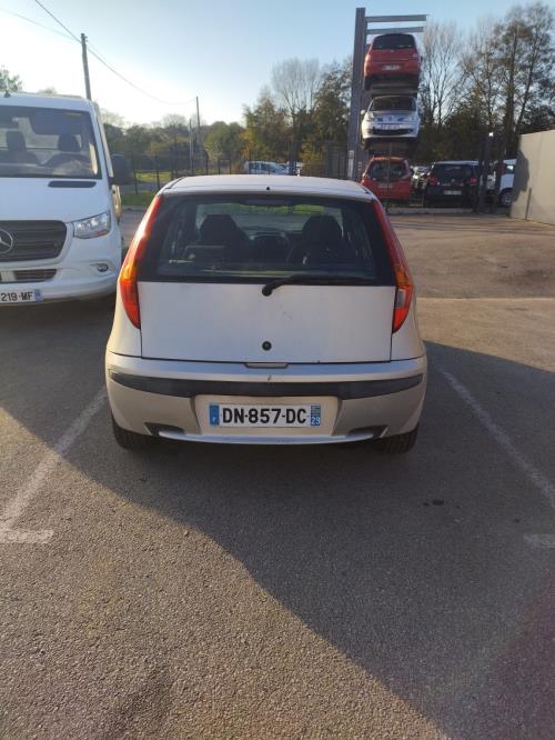 Image Porte avant gauche - FIAT PUNTO 2
