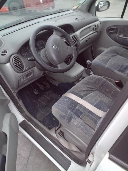 Image Pare choc avant - RENAULT SCENIC 1