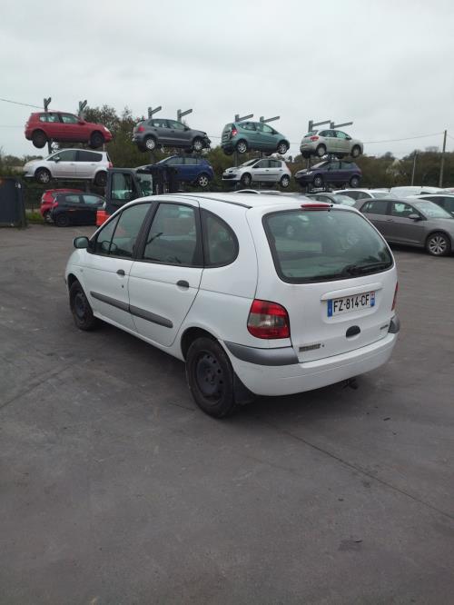 Image Pare choc avant - RENAULT SCENIC 1