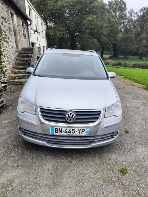 Image Calandre - VOLKSWAGEN TOURAN 1