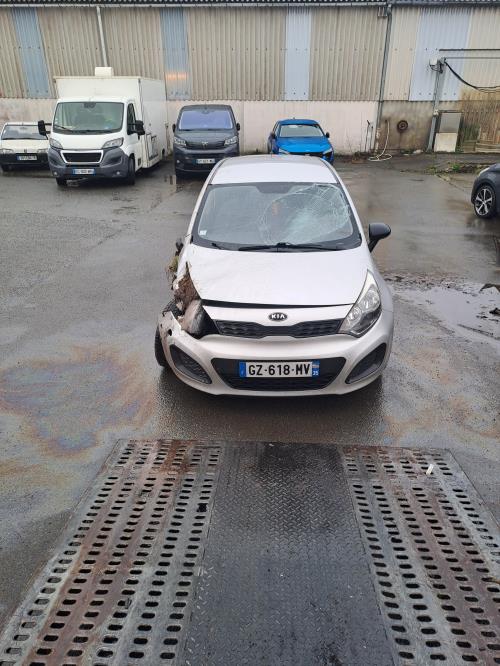 Image Support de pare chocs arriere - KIA RIO 3