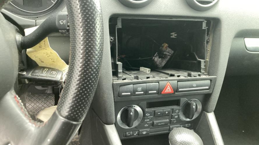 Image Commodo phare - AUDI A3 2