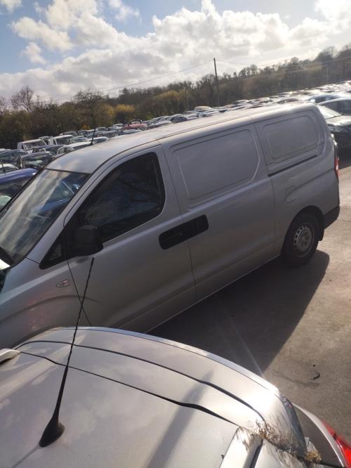 Image Capot - HYUNDAI H1 2 STAREX