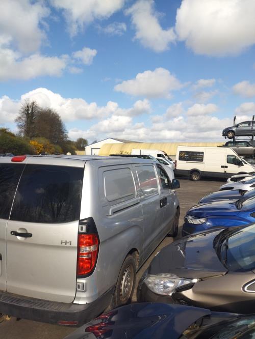 Image Capot - HYUNDAI H1 2 STAREX