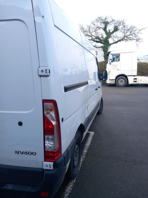 Image Ceinture avant droit - NISSAN NV400