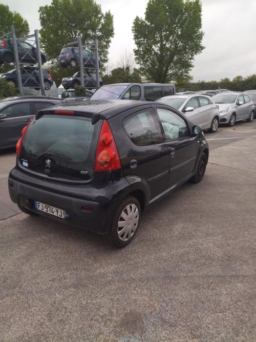 Image Lunette arriere - PEUGEOT 107
