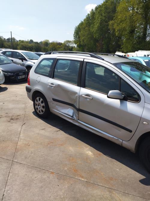 Image Feu arriere principal gauche (feux) - PEUGEOT 307