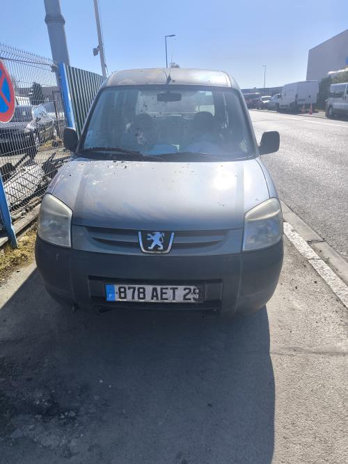 Image Calandre - PEUGEOT PARTNER 1