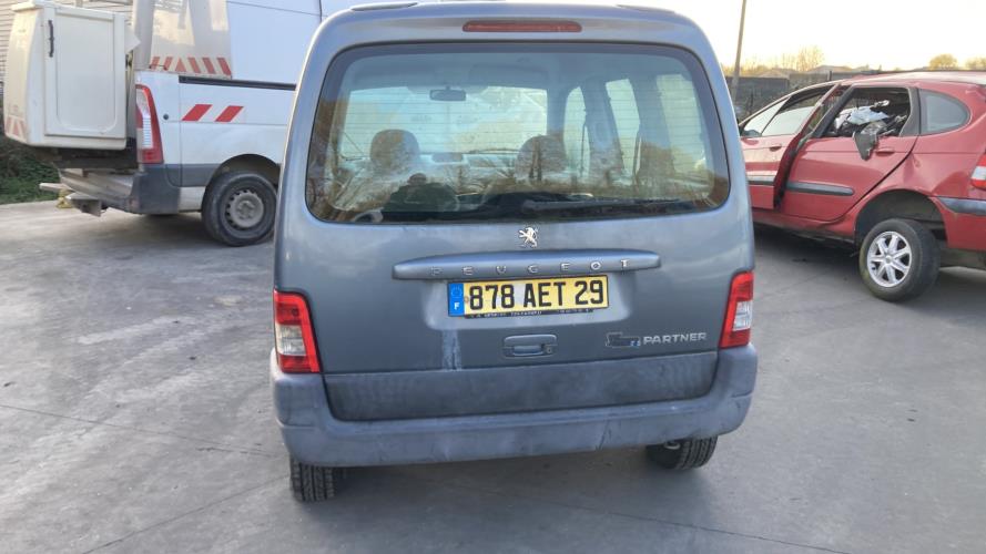 Image Calandre - PEUGEOT PARTNER 1