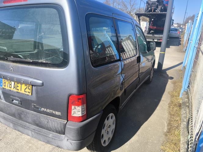 Image Calandre - PEUGEOT PARTNER 1