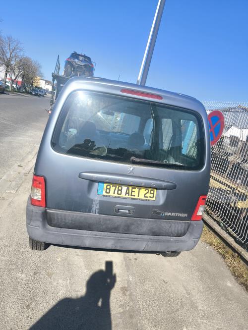 Image Calandre - PEUGEOT PARTNER 1