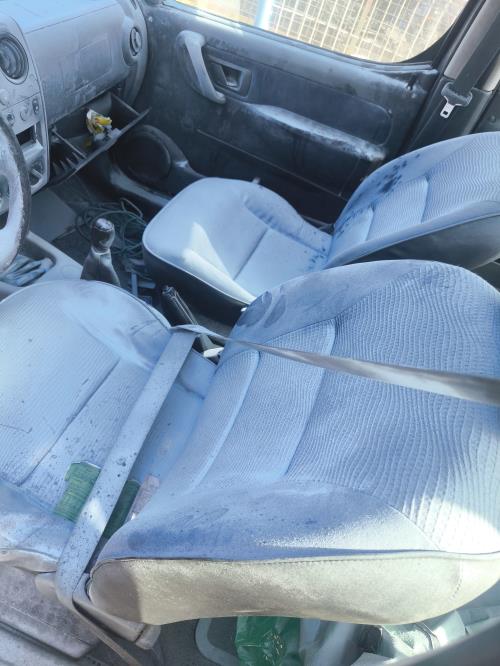 Image Calandre - PEUGEOT PARTNER 1