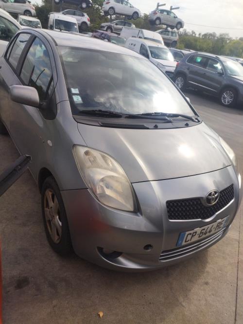 Image Feu arriere principal gauche (feux) - TOYOTA YARIS 2