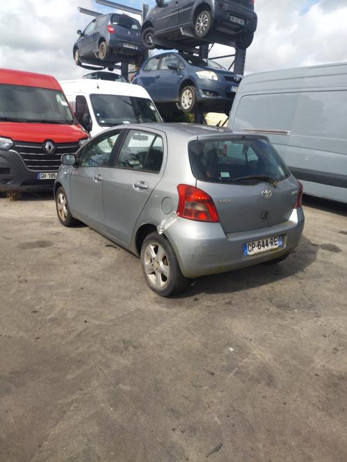 Image Feu arriere principal gauche (feux) - TOYOTA YARIS 2
