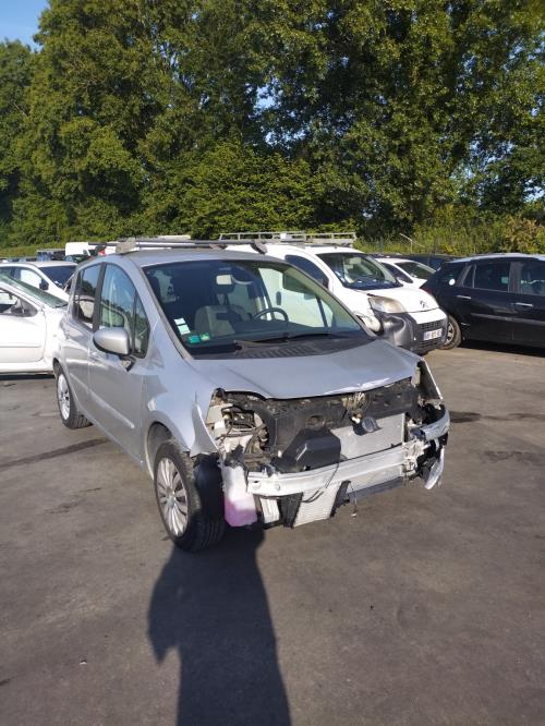 Image Feu arriere principal droit (feux) - RENAULT MODUS