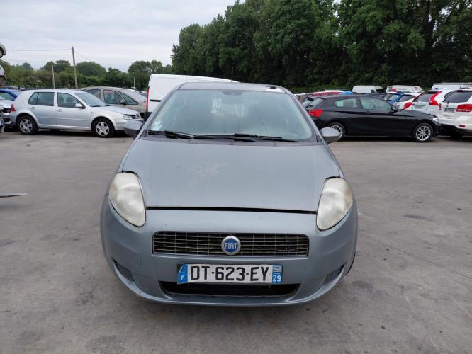 Image Pare choc arriere - FIAT GRANDE PUNTO