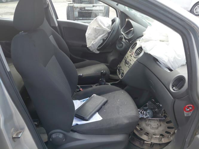 Image Porte avant droit - OPEL CORSA D