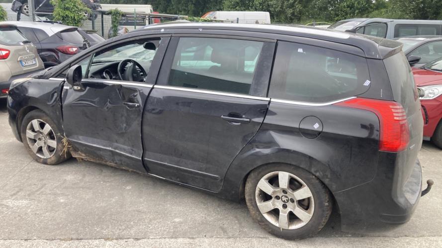 Image Pare choc arriere - PEUGEOT 5008 1