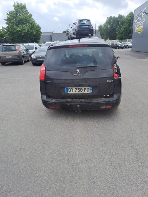 Image Pare choc arriere - PEUGEOT 5008 1