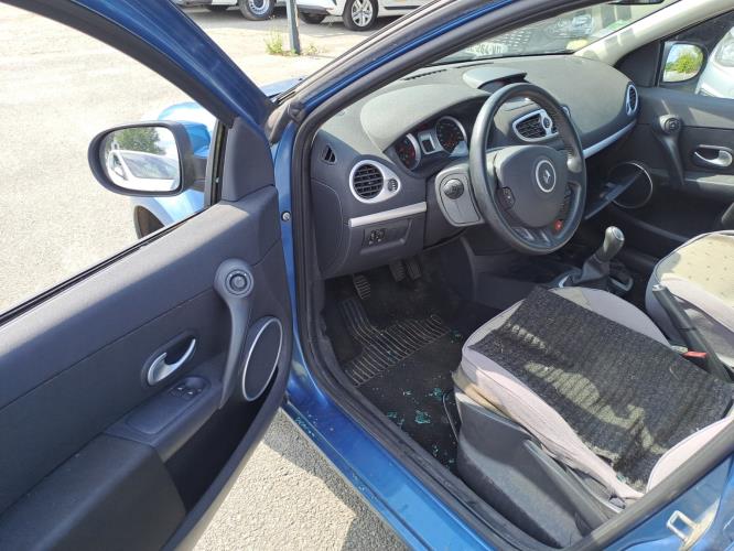 Image Face avant - RENAULT CLIO 3