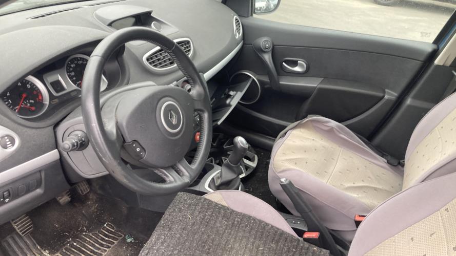 Image Face avant - RENAULT CLIO 3