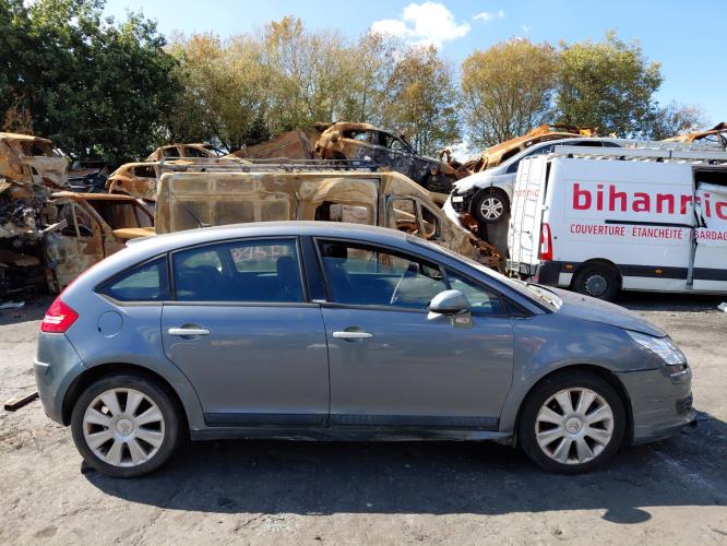 Image Bouton de warning - CITROEN C4 1