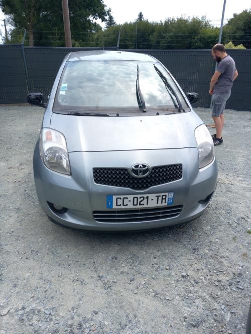 Image Capot - TOYOTA YARIS 2