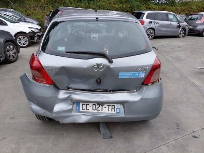Image Capot - TOYOTA YARIS 2