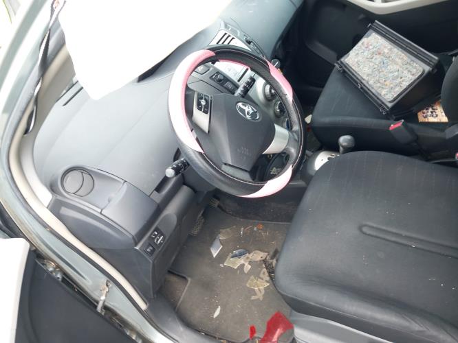 Image Capot - TOYOTA YARIS 2