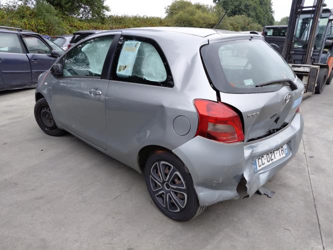 Image Capot - TOYOTA YARIS 2