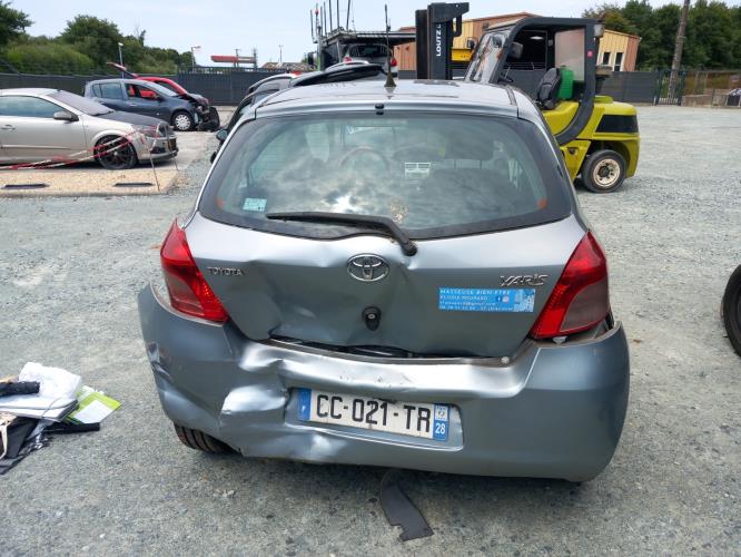 Image Capot - TOYOTA YARIS 2
