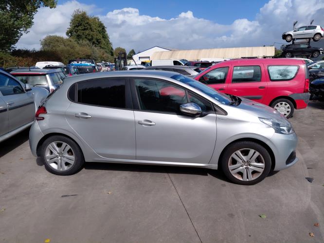 Image Cric - PEUGEOT 208 1
