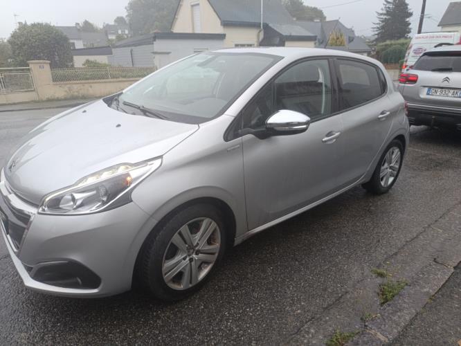 Image Cric - PEUGEOT 208 1