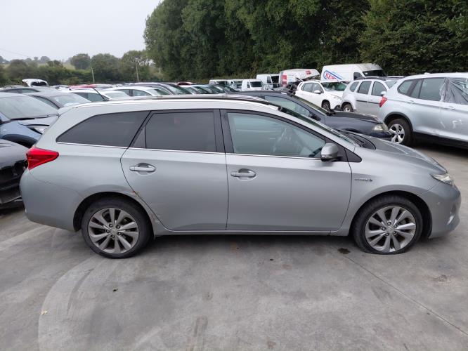 Image Plage arriere - TOYOTA AURIS 2