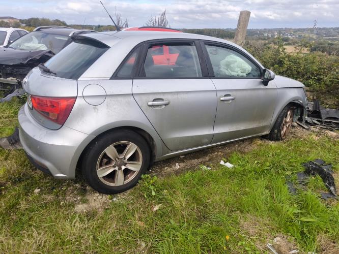 Image Vase de lave glace - AUDI A1 1