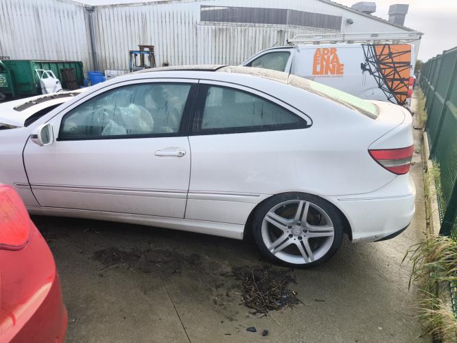 Image Porte avant droit - MERCEDES CLASSE CLC 203