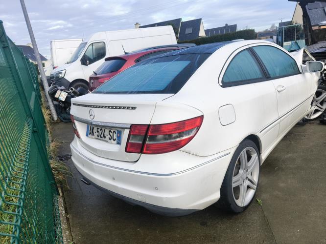Image Porte avant droit - MERCEDES CLASSE CLC 203