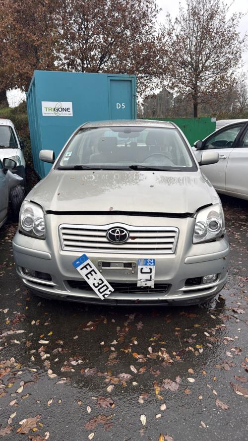 Image Porte avant gauche - TOYOTA AVENSIS 2