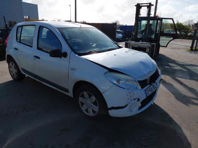 Image Feu arriere principal gauche (feux) - DACIA SANDERO 1