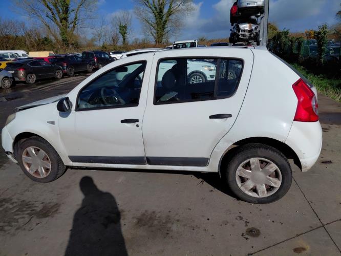 Image Feu arriere principal gauche (feux) - DACIA SANDERO 1