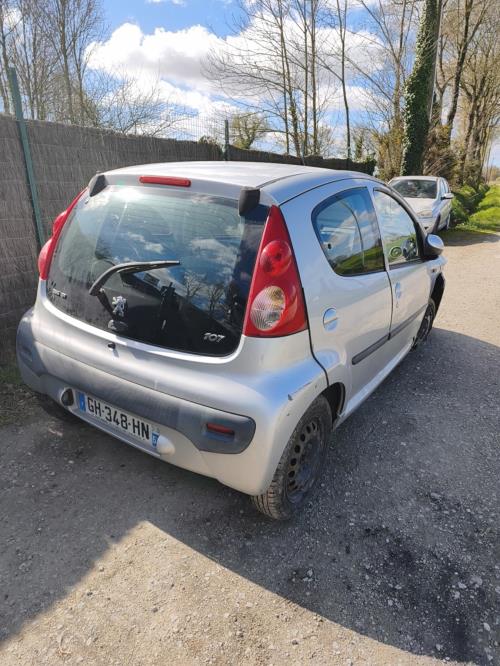 Image Feu arriere stop central - PEUGEOT 107