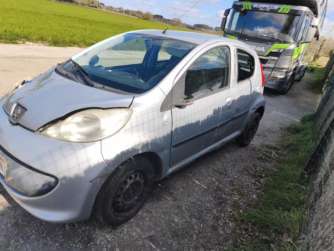 Image Feu arriere stop central - PEUGEOT 107