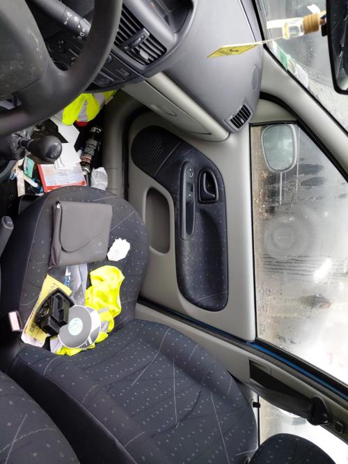 Image Malle/Hayon arriere - RENAULT CLIO 2