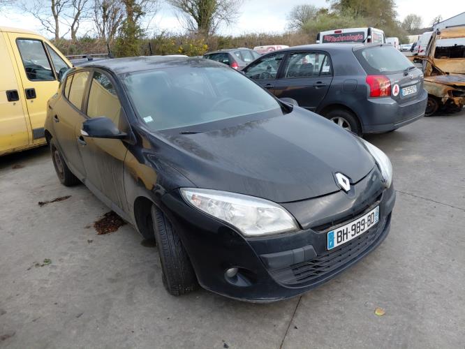 Image Anti brouillard gauche (feux) - RENAULT MEGANE 3